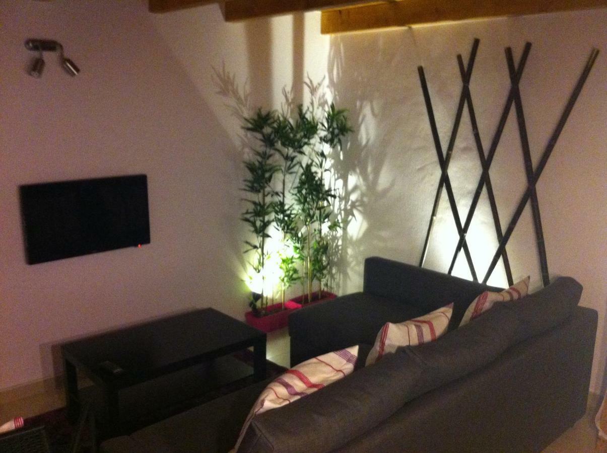 Lovely House Lagos Esterno foto