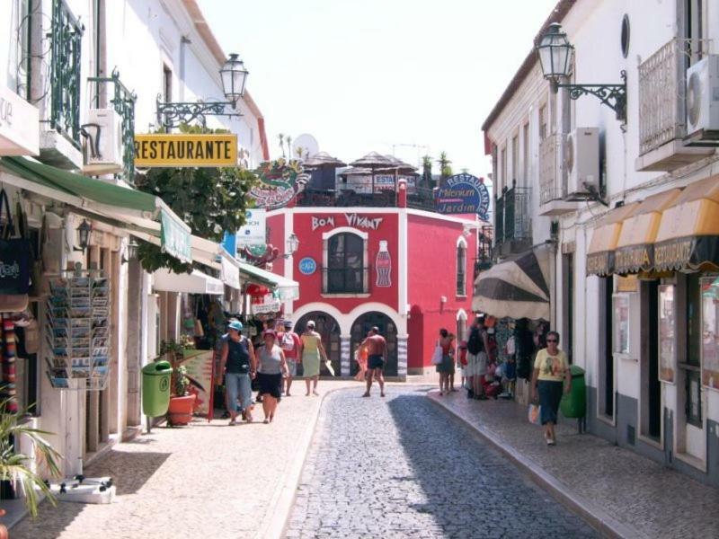 Lovely House Lagos Esterno foto